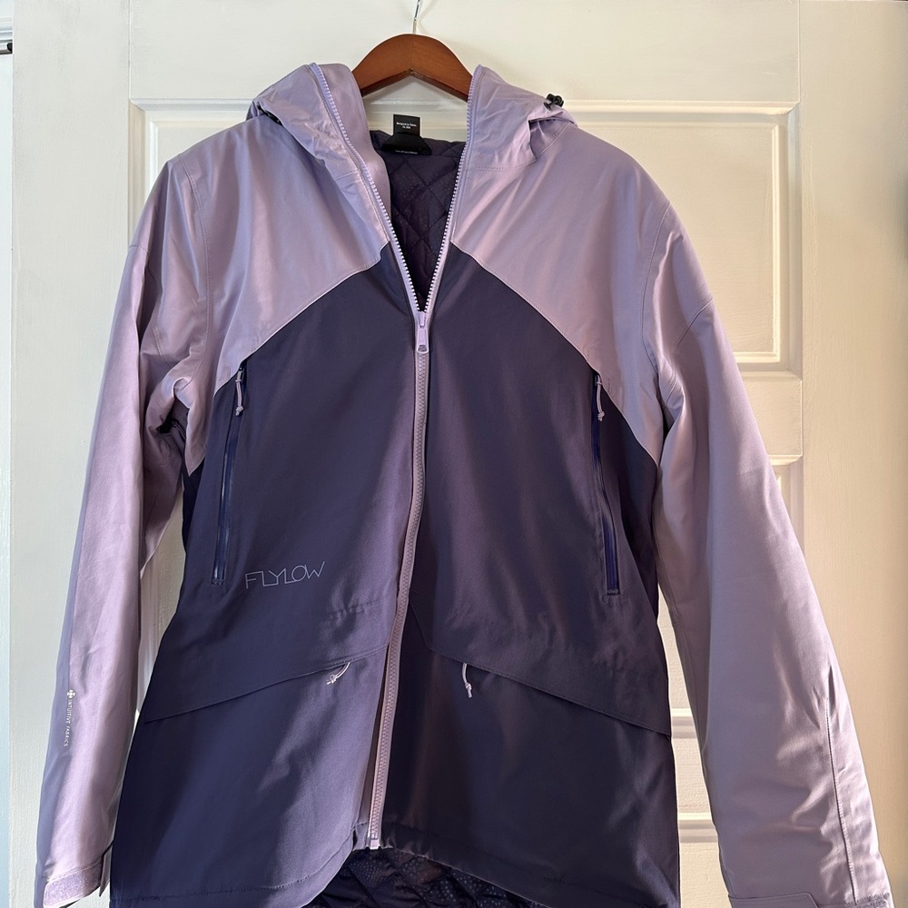 Flylow Sarah insulated ski jacket aurora currant purple